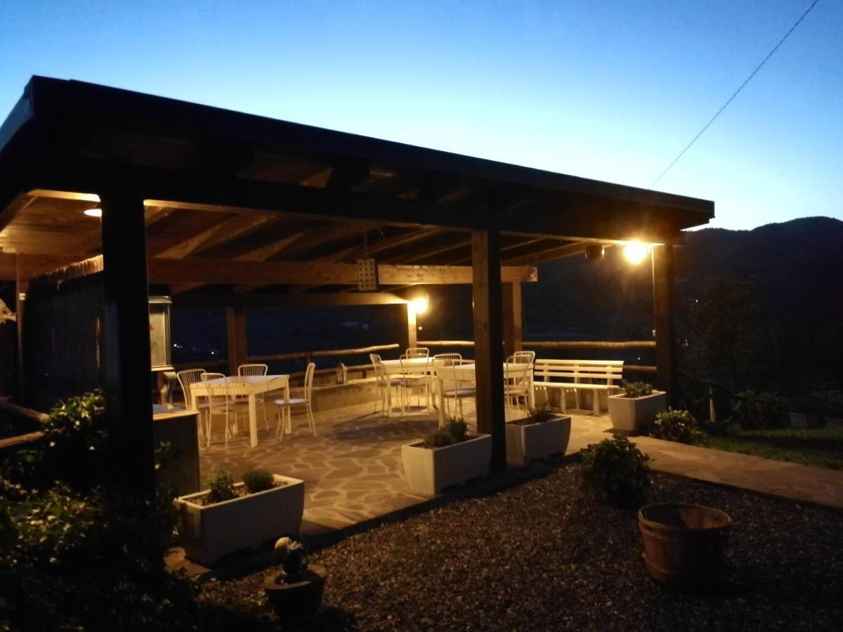 Tenuta Monteoliveto - Family Cottage - Agriturismo Nelle Langhe Vesime Екстериор снимка